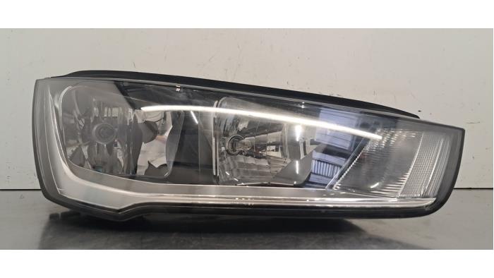 Phare droit Audi A1