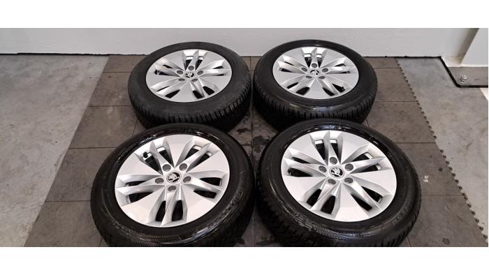 Kit jantes + pneumatiques Skoda Octavia