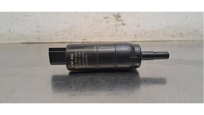 Pompe lave-glace avant Skoda Octavia