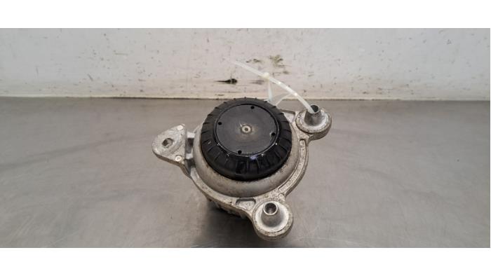 Support moteur Mercedes Vito