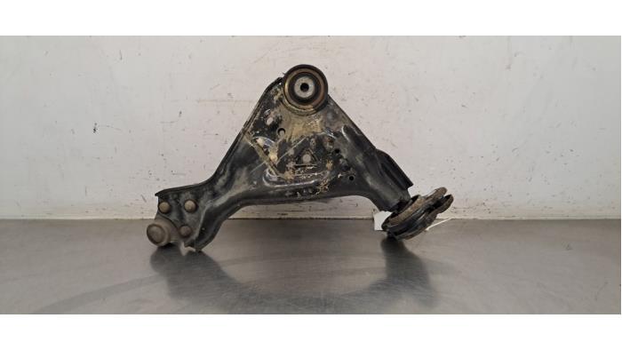 Bras de suspension avant gauche Mercedes Vito