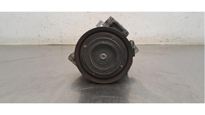 Pompe clim Suzuki Swift