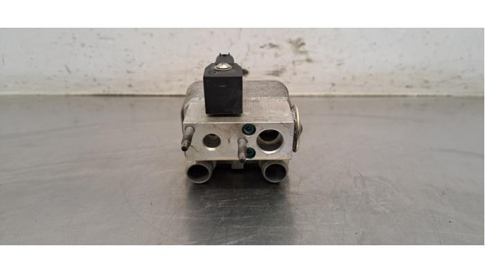 Condensateur clim Citroen Berlingo