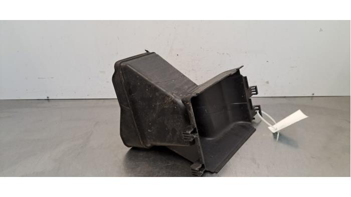 Guidage d'air Nissan Micra