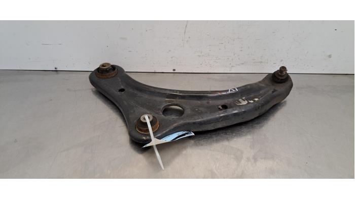 Bras de suspension avant gauche Nissan Micra