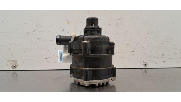 Pompe à eau supplémentaire Volvo XC40