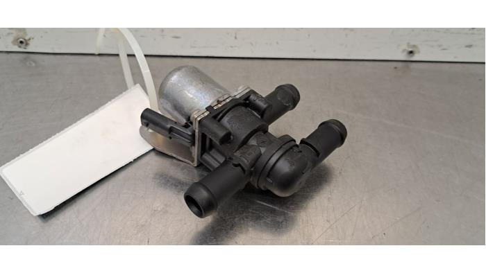 Robinet chauffage électrique Volvo XC40