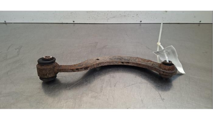 Bras de suspension arrière droit Toyota Avensis