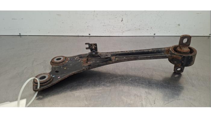 Bras de suspension arrière droit Toyota Avensis