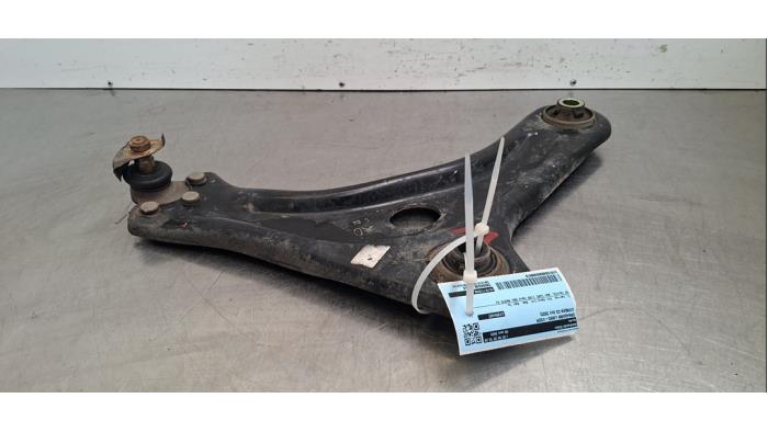 Bras de suspension avant droit Citroen C3