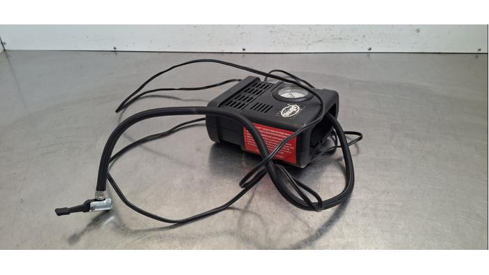 Pompe pneumatiques Toyota Avensis