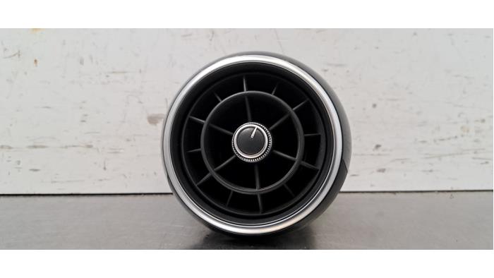 Grille aération tableau de bord Audi A1