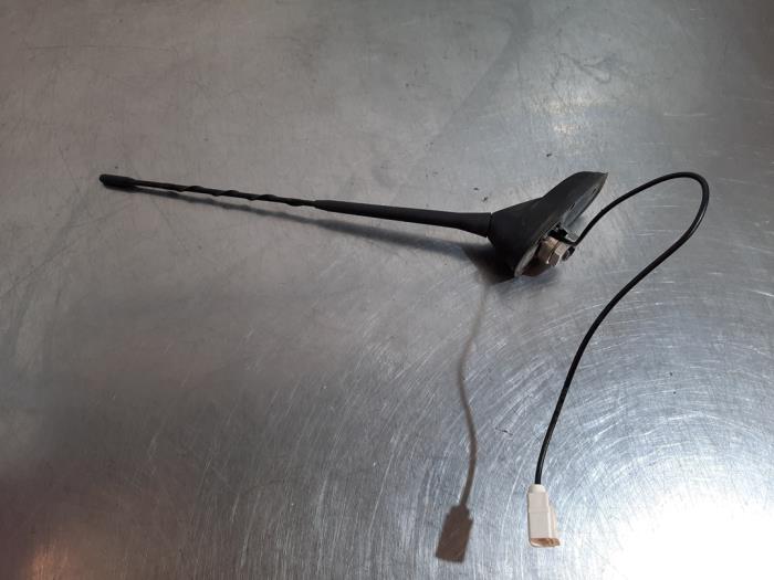 Antenne Peugeot 208