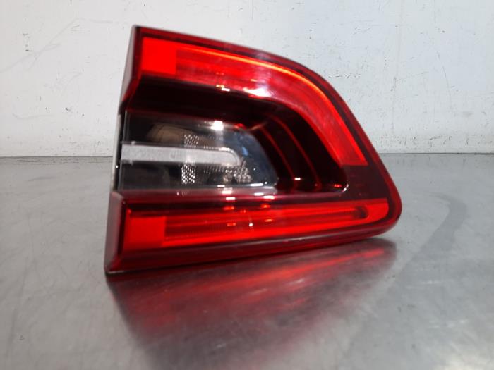 Bord feu arrière droit Renault Kadjar
