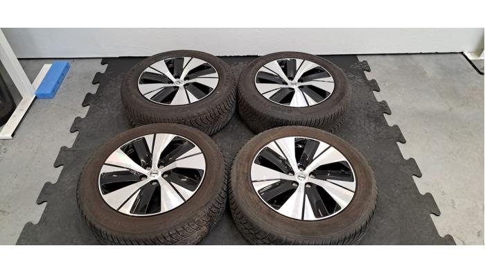Kit jantes + pneumatiques Volvo XC40