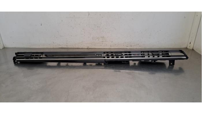 Grille aération tableau de bord Landrover Range Rover