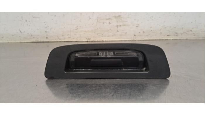 Poignée hayon Opel Crossland X