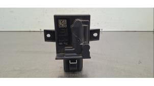 Brandstofpomp module van een Land Rover Range Rover V (LK) 3.0 D300 MHEV 2025