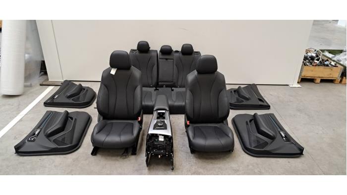 Kit revêtement (complet) MG MG5 Electric