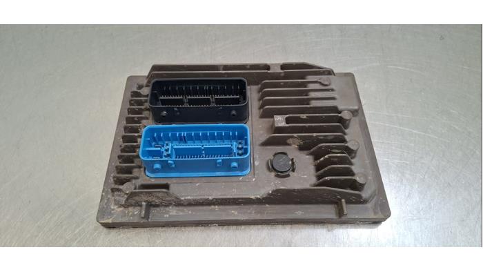 Ordinateur gestion moteur Opel Astra