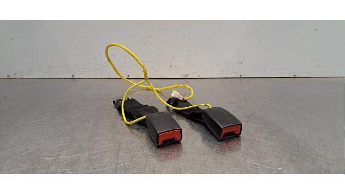 Insertion ceinture de sécurité arrière gauche MG MG5 Electric