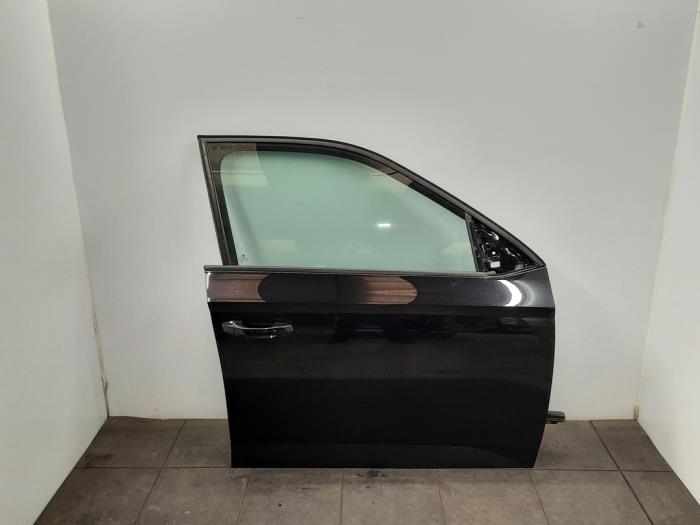 Portière 4portes avant droite Skoda Fabia