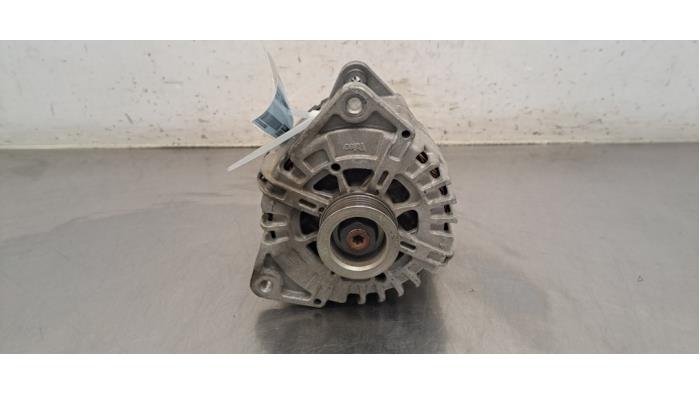 Dynamo Mercedes C-Klasse