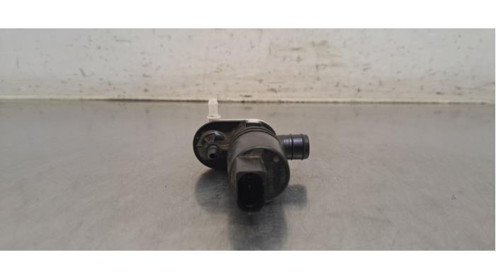 Pompe lave-glace avant Ford Kuga