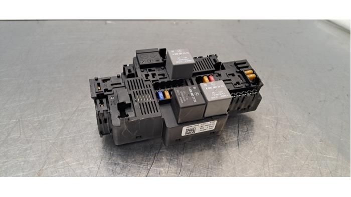 Boîte à fusibles Mercedes C-Klasse
