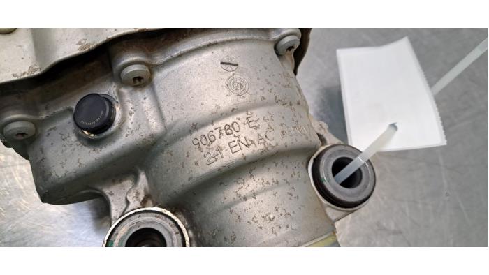 Boîtier de direction assistée Ford Transit Custom