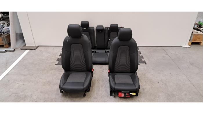 Kit revêtement (complet) Mercedes A-Klasse