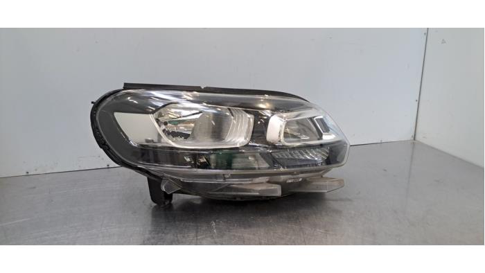 Phare droit Opel Vivaro