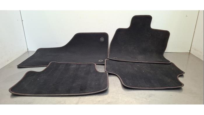 Kit tapis Volkswagen Golf