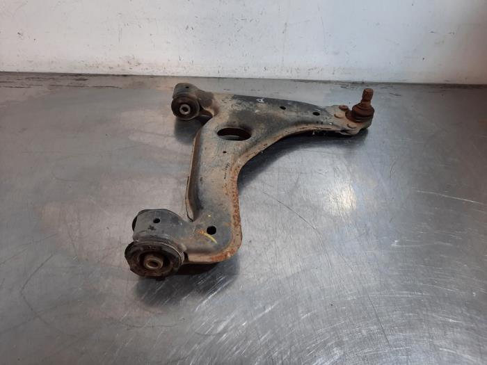 Bras de suspension avant droit Opel Meriva