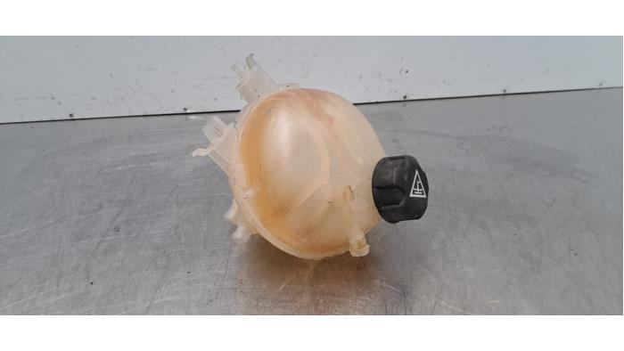 Réservoir d'expansion Opel Vivaro
