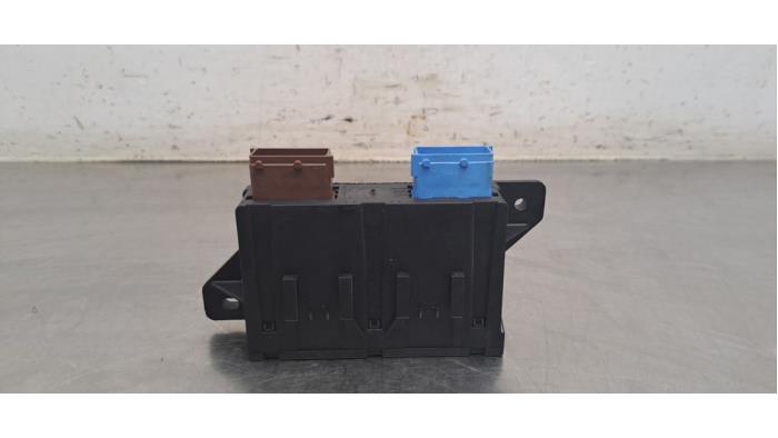 Module (divers) Opel Vivaro