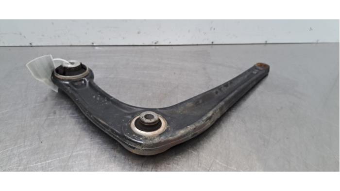 Bras de suspension avant droit Opel Vivaro