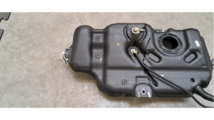 Réservoir de carburant Dacia Sandero