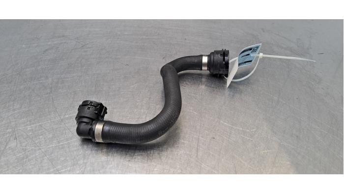 Tuyau radiateur Mercedes EQA