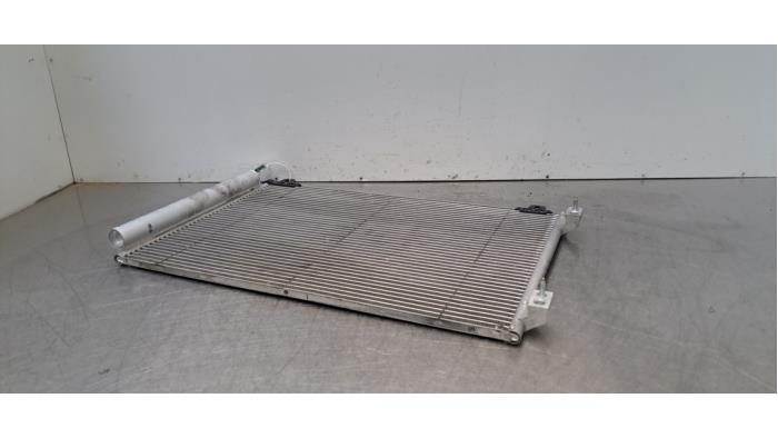 Condensateur clim Peugeot 208