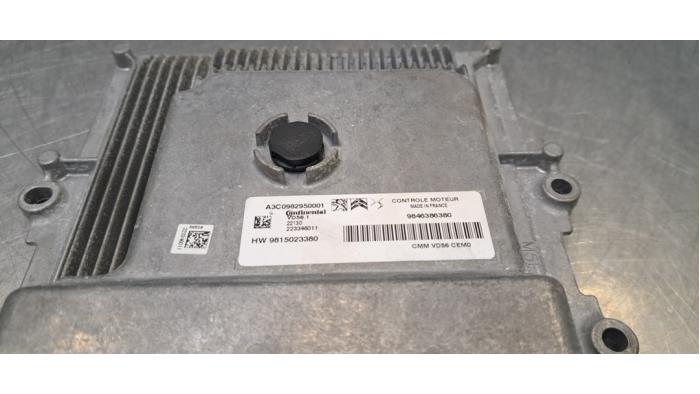 Ordinateur gestion moteur Peugeot 208