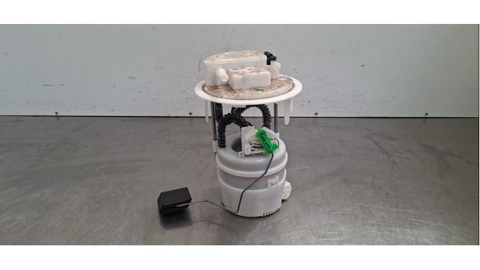 Pompe carburant électrique Peugeot 208