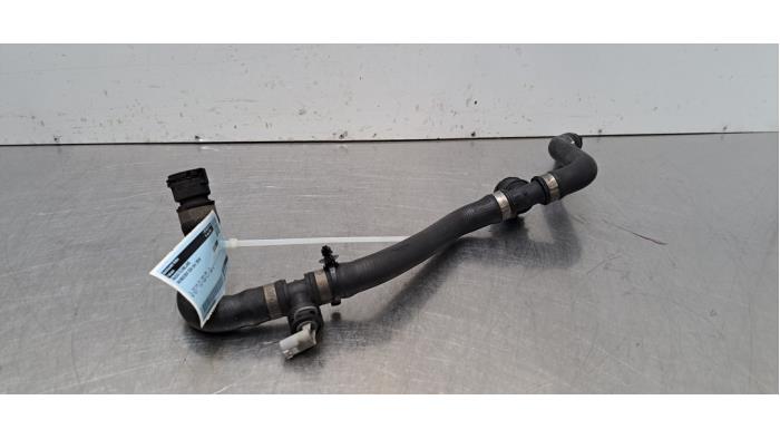 Tuyau radiateur Mercedes EQA