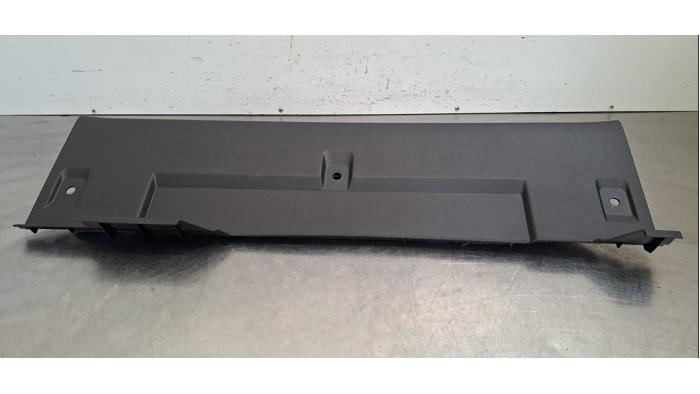 Couverture capteur serrure arrière Peugeot 208