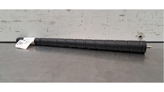 Antenne Peugeot 208