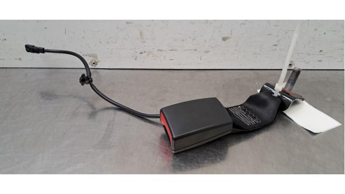 Insertion ceinture de sécurité arrière gauche MG EHS