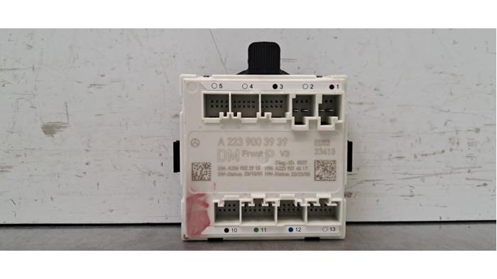 Module verrouillage central des portes Mercedes EQE