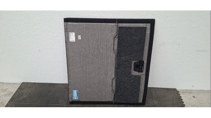 Coffre tapis Mercedes EQE