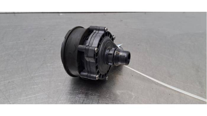 Pompe à eau supplémentaire Mercedes EQE
