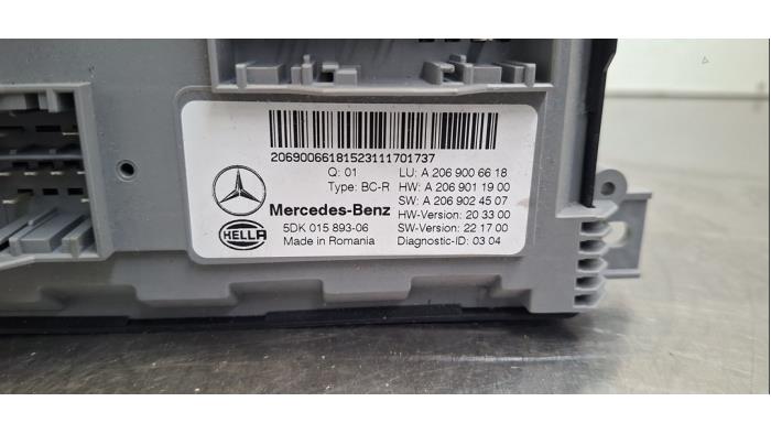 Ordinateur contrôle fonctionnel Mercedes EQE